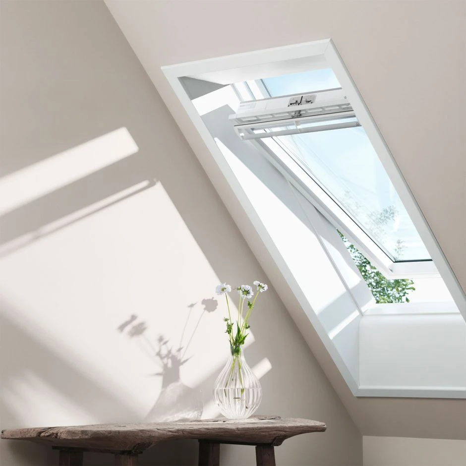 VELUX Dachfenster GGL 2069 Schwingfenster Holz Weiß Lack ENERGIE Hitzeschutz – Bild 6