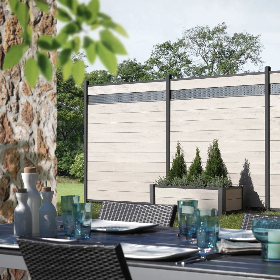 TraumGarten Sichtschutzzaun SYSTEM WPC CLASSIC Zaunfeld-Set Sand/Silber â Bild 3